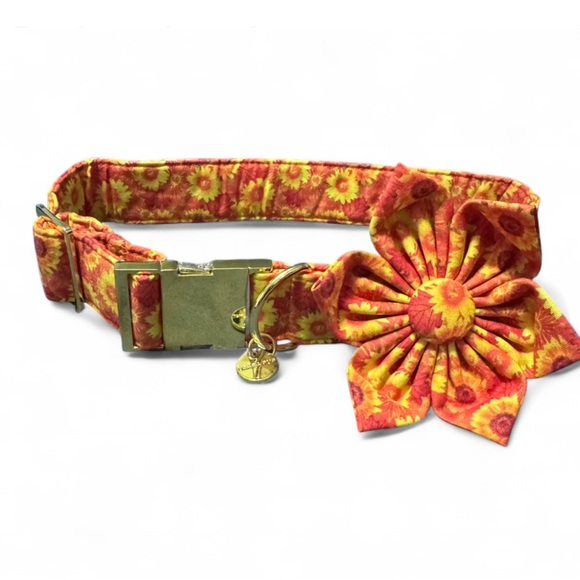Accessories - XL Dog Coller With Sunflower pattern very well made. 16.5 - 25 inch Neck